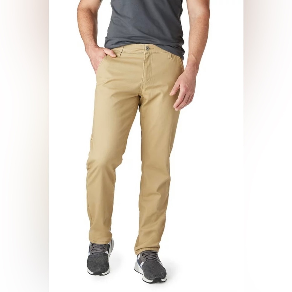 Brand new w/ tags Men’s Levis’s Strauss Athletic Hybrid Chinos